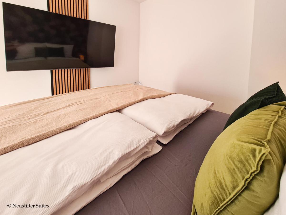 St Antoni Suite2 Stilvolle Ferienwohnung Mit Parkplatz In 아이젠슈타트 외부 사진