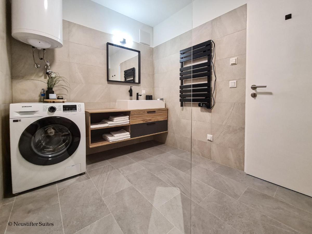 St Antoni Suite2 Stilvolle Ferienwohnung Mit Parkplatz In 아이젠슈타트 외부 사진